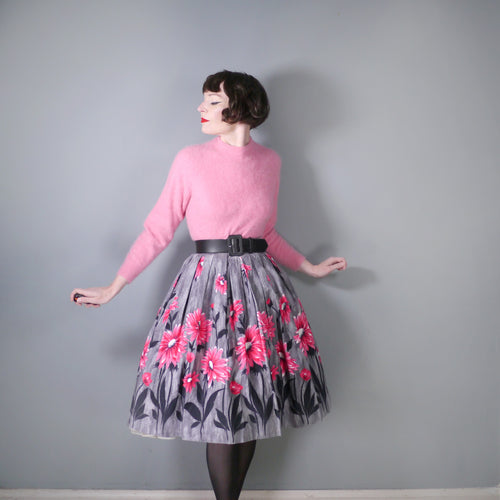 50s GREY FULL SKIRT WITH A LOVELY PINK BIG FLORAL BORDER PRINT - 24-24.5