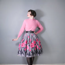 Load image into Gallery viewer, 50s GREY FULL SKIRT WITH A LOVELY PINK BIG FLORAL BORDER PRINT - 24-24.5&quot;