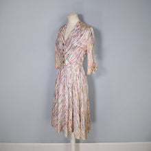 Load image into Gallery viewer, 40s LESLIE FAY PATTERNED SILKY FIT AND FLARE SLEEVED SHIRT DRESS - S