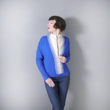 Load image into Gallery viewer, 60s BLUE WHITE HANDKNITTED ZIP FRONT JUMPER / SWEATER - M