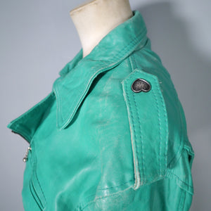 80s GREEN CROPPED LEATHER BIKER JACKET WITH SELF BELT - M-L