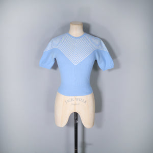 50s 60s LIGHT BLUE AND WHITE CHEVRON HANDKNITTED CROPPED JUMPER - XS