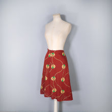 Load image into Gallery viewer, 70s does ART DECO NOVELTY RUST LADY PORTRAIT PATTERN KNIT SKIRT - M-L