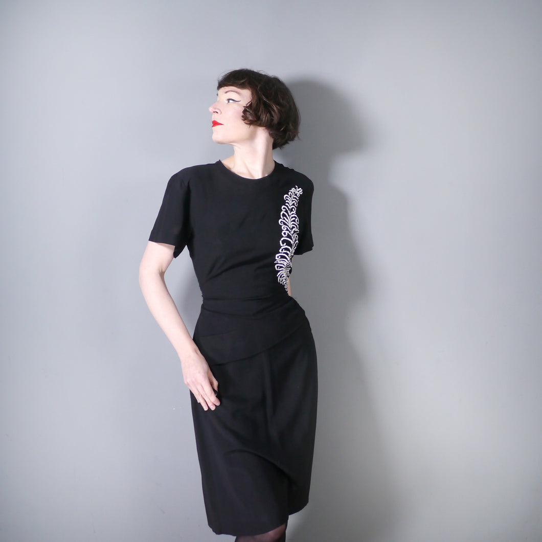 40s BLACK RAYON DRESS WITH WHITE SEQUIN FEATHER EMBELLISHMENT - M