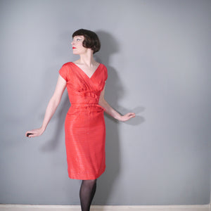 50s RED SPARKLY SILVER THREADED COCKTAIL WIGGLE DRESS WITH BELT - XS