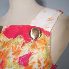 Load image into Gallery viewer, ORANGE AND RED FLORAL 50s 60s FULL SKIRTED SUN DRESS WITH BELT - M