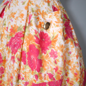 ORANGE AND RED FLORAL 50s 60s FULL SKIRTED SUN DRESS WITH BELT - M