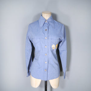70s EMBROIDERED CHICKEN CHAMBRAY COTTON DAGGER COLLAR SHIRT - XS-S