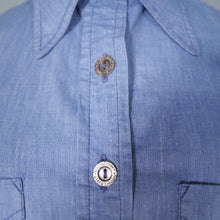 Load image into Gallery viewer, 70s EMBROIDERED CHICKEN CHAMBRAY COTTON DAGGER COLLAR SHIRT - XS-S