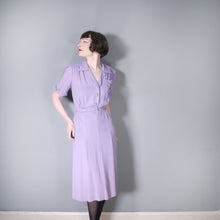 Load image into Gallery viewer, 40s 50s PAUL SARGENT LILAC WITH ORNATE CUFF LINK BUTTONS AND BROOCH - L