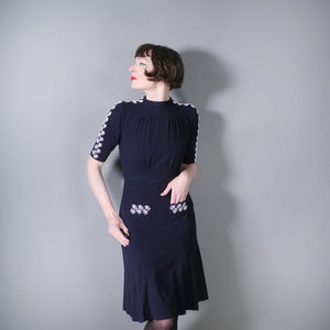 40s CREPE DRESS WITH SCALLOPED BEADED SHOULDERS AND POCKETS - S