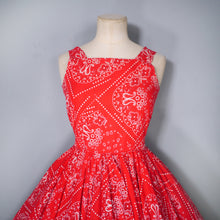 Load image into Gallery viewer, 50s DORIS DEB RED PAISLEY HANKERCHIEF PRINT CIRCLE SKIRT DAY DRESS - XS / PETITE