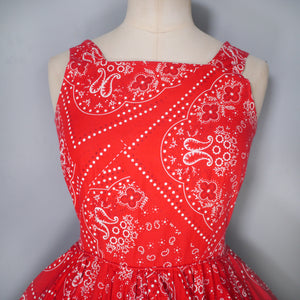 50s DORIS DEB RED PAISLEY HANKERCHIEF PRINT CIRCLE SKIRT DAY DRESS - XS / PETITE