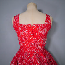 Load image into Gallery viewer, 50s DORIS DEB RED PAISLEY HANKERCHIEF PRINT CIRCLE SKIRT DAY DRESS - XS / PETITE