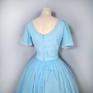 50s L'AIGLON MEXICAN STYLE TURQUOISE PINTUCK AND LACE FULL SKIRT DRESS - S