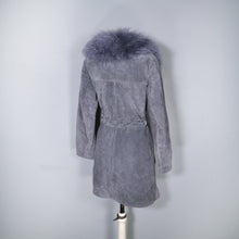 Load image into Gallery viewer, 70s GREY FLEECE LINED SUEDE COAT JACKET WITH SHEEPSKIN COLLAR - M