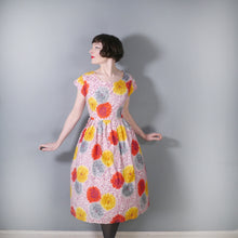 Load image into Gallery viewer, 50s LARGE FLORAL PRINT RED YELLOW AND GREY COTTON DAY DRESS - M