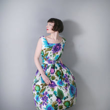 Load image into Gallery viewer, 50s 60s COLOURFUL FLORAL COTTON DAY DRESS WITH FULL SKIRT AND BELT - L / volup