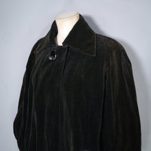 Load image into Gallery viewer, 40s 50s SHUBETTE BLACK FINE VELVETY CORD BALLOON SLEEVE COAT - M