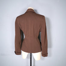 Load image into Gallery viewer, 40s CHESTNUT BROWN &quot;CALIFORNIA TRAVELER&quot; FITTED SUIT JACKET - M