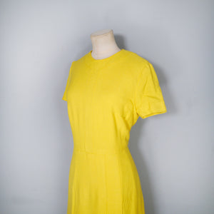 60s SLEEK BRIGHT YELLOW MOD SHIFT DRESS - M