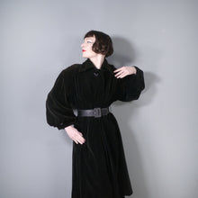 Load image into Gallery viewer, 40s 50s SHUBETTE BLACK FINE VELVETY CORD BALLOON SLEEVE COAT - M