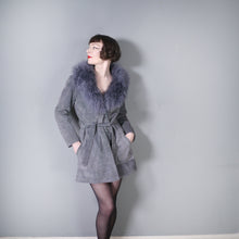 Load image into Gallery viewer, 70s GREY FLEECE LINED SUEDE COAT JACKET WITH SHEEPSKIN COLLAR - M