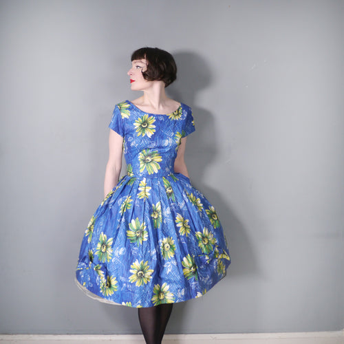 VIBRANT BLUE AND YELLOW BIG FLORAL PRINT 50s FULL SKIRTED DRESS - M