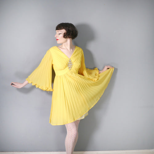60s BRIGHT YELLOW PLEATED MINI COCKTAIL DRESS WITH HUGE ANGEL SLEEVES - M