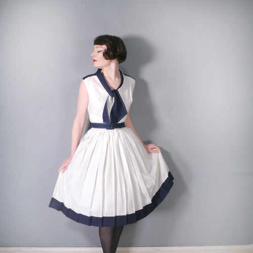 70s PETER BARRON BLUE AND WHITE NAUTICAL PLEATED DRESS WITH NECK TIE AND BELT - L