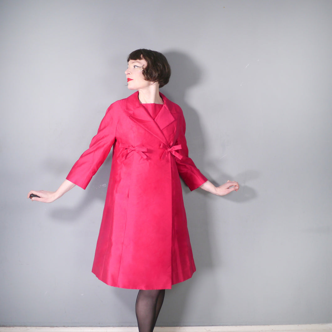 60s JEAN PATOU SHOCKING PINK SHIFT DRESS AND COAT SET - M