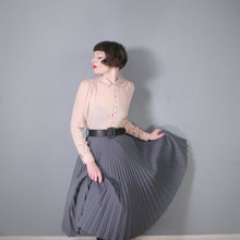 Load image into Gallery viewer, 60s GREY WOOL WORSTED BLEND FULL PLEATED SKIRT - 27-27.5&quot;