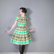 Load image into Gallery viewer, 60s HANDMADE PAINTERLY GREEN SPOT COTTON DAY DRESS - S