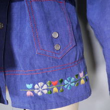 Load image into Gallery viewer, 70s EMBROIDERED LIGHT COTTON DENIM SHIRT JACKET - M-L