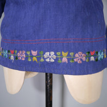 Load image into Gallery viewer, 70s EMBROIDERED LIGHT COTTON DENIM SHIRT JACKET - M-L