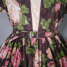 Load image into Gallery viewer, 50s BROWN AND PINK ROSE FLORAL COTTON FULL SKIRTED DRESS - S