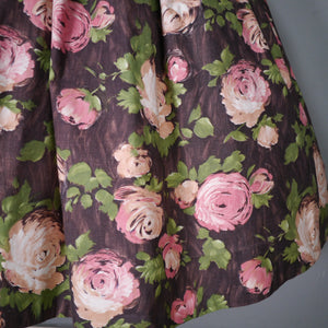 50s BROWN AND PINK ROSE FLORAL COTTON FULL SKIRTED DRESS - S