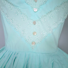 Load image into Gallery viewer, 60s MINT GREEN COTTON DAY DRESS WITH LACE RIBBON BODICE - S