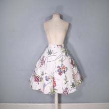 Load image into Gallery viewer, 50s MEXICAN NOVELTY DANCER AND SMOKER PRINT WHITE A-LINE SKIRT - 25-26&quot;