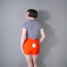 Load image into Gallery viewer, 60s LONDONUS RED MINI SANFORISED COTTON SHORTS - 25&quot;