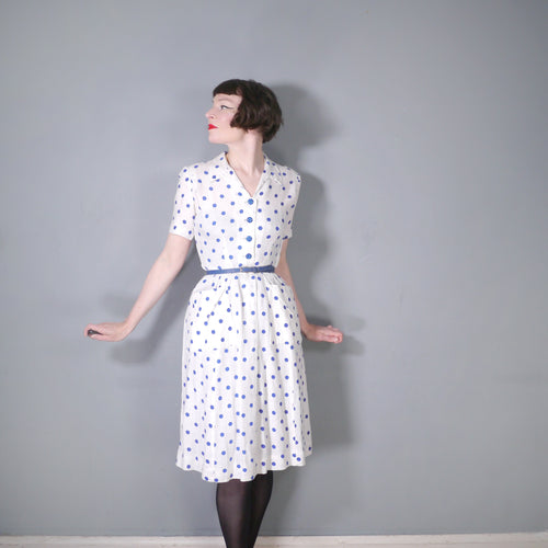 LATE 40s PEGGY PAGE BLUE WHITE POLKA DOT FITTED DAY DRESS - S