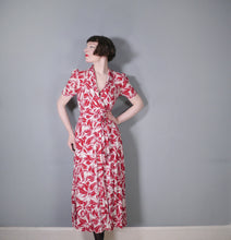 Load image into Gallery viewer, 40s LONG CREAM AND BRICK RED PATTERNED WRAP DRESS - XS-S
