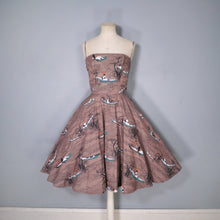 Load image into Gallery viewer, 50s STRAPPY FULL SKIRTED ASIAN NOVELTY SAMPAN FISHERMAN PRINT DRESS - XS