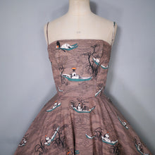 Load image into Gallery viewer, 50s STRAPPY FULL SKIRTED ASIAN NOVELTY SAMPAN FISHERMAN PRINT DRESS - XS