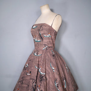 50s STRAPPY FULL SKIRTED ASIAN NOVELTY SAMPAN FISHERMAN PRINT DRESS - XS