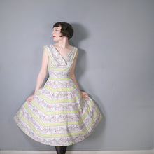 Load image into Gallery viewer, 50s PALE GREEN ROSE BAND PRINT COTTON DAY DRESS - XS-S