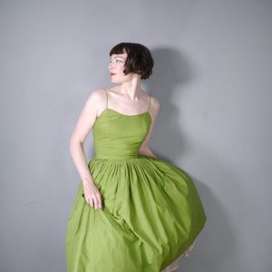 50s REVERSIBLE STRAWBERRY PRINT AND SOLID GREEN SUN DRESS - XS