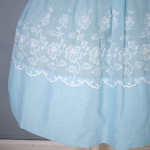 50s 60s MINT BLUE FLORAL EMBROIDERED FULL SKIRT DRESS - S