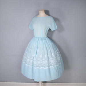 50s 60s MINT BLUE FLORAL EMBROIDERED FULL SKIRT DRESS - S