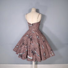 Load image into Gallery viewer, 50s STRAPPY FULL SKIRTED ASIAN NOVELTY SAMPAN FISHERMAN PRINT DRESS - XS